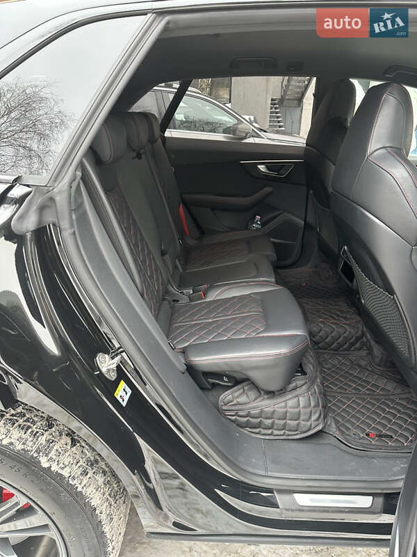 Внедорожник / Кроссовер Audi Q8 2025 в Киеве