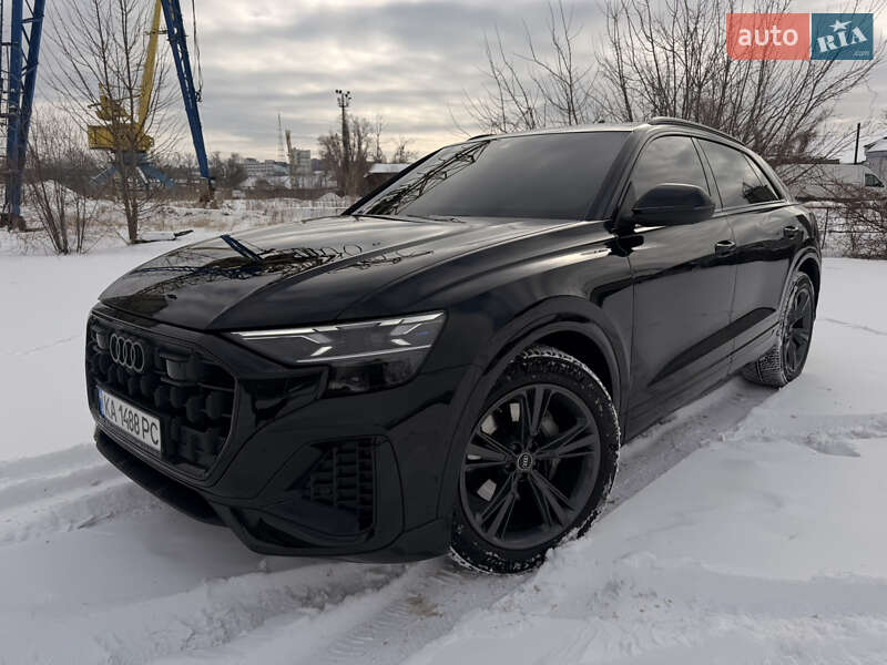 Внедорожник / Кроссовер Audi Q8 2024 в Киеве