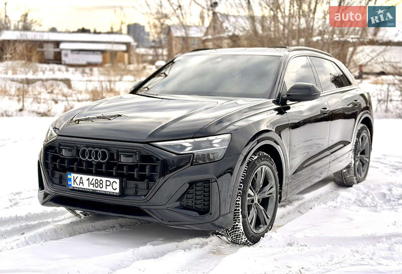 Внедорожник / Кроссовер Audi Q8 2024 в Киеве