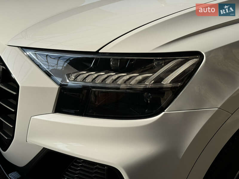 Позашляховик / Кросовер Audi Q8 2020 в Львові
