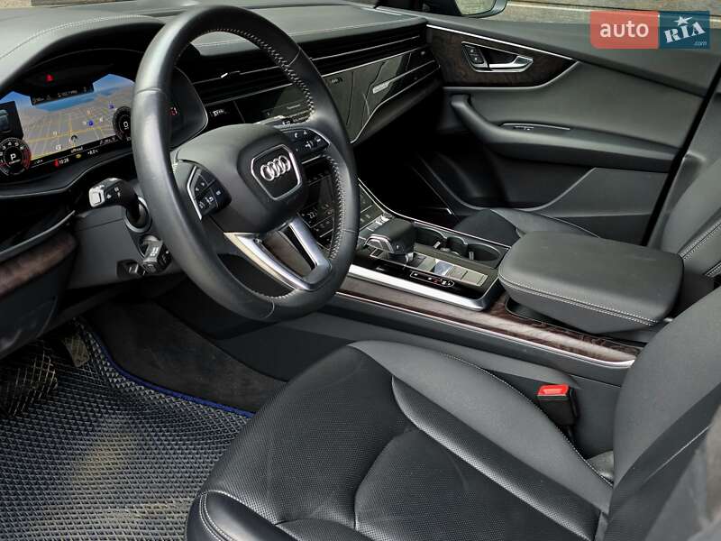 Позашляховик / Кросовер Audi Q8 2018 в Миколаєві