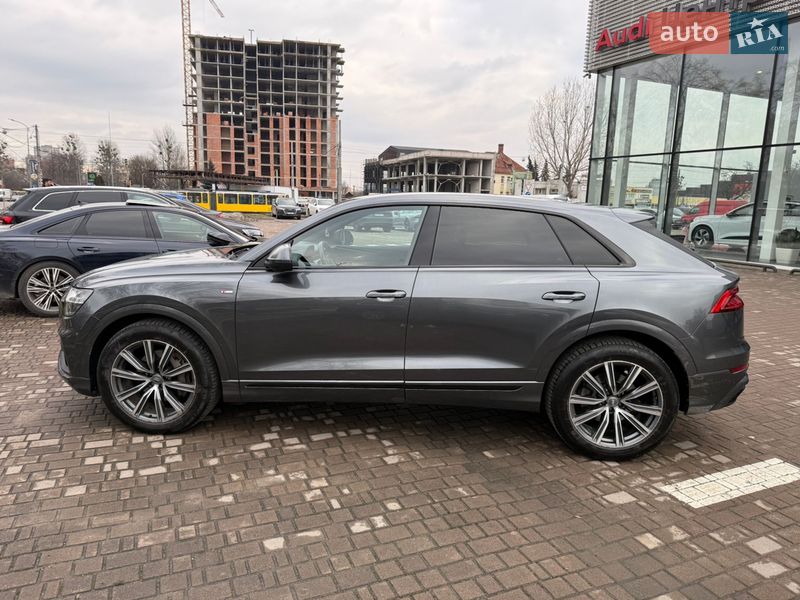 Позашляховик / Кросовер Audi Q8 2018 в Львові