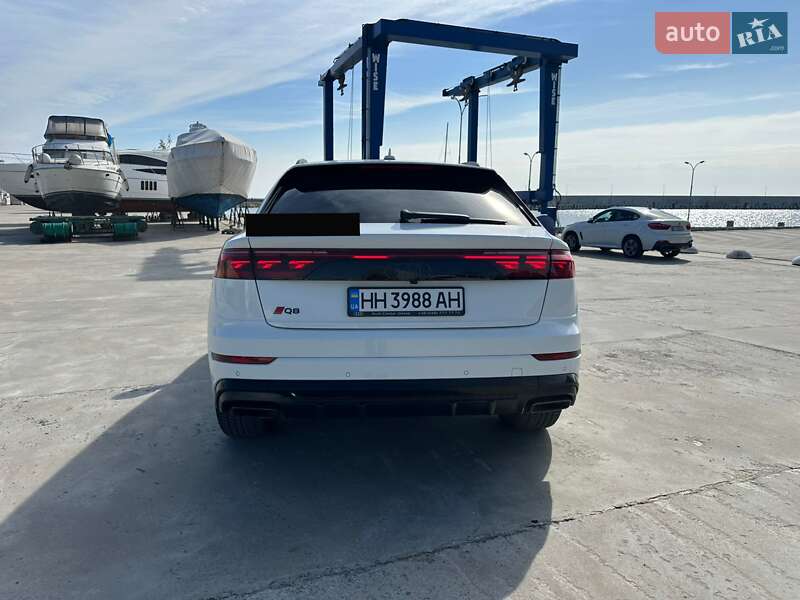 Внедорожник / Кроссовер Audi Q8 2024 в Одессе
