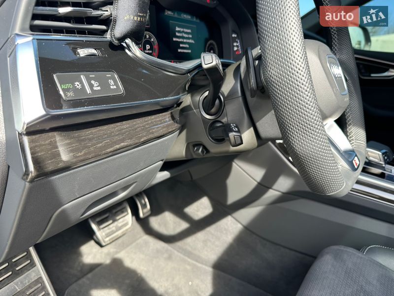 Внедорожник / Кроссовер Audi Q8 2024 в Одессе