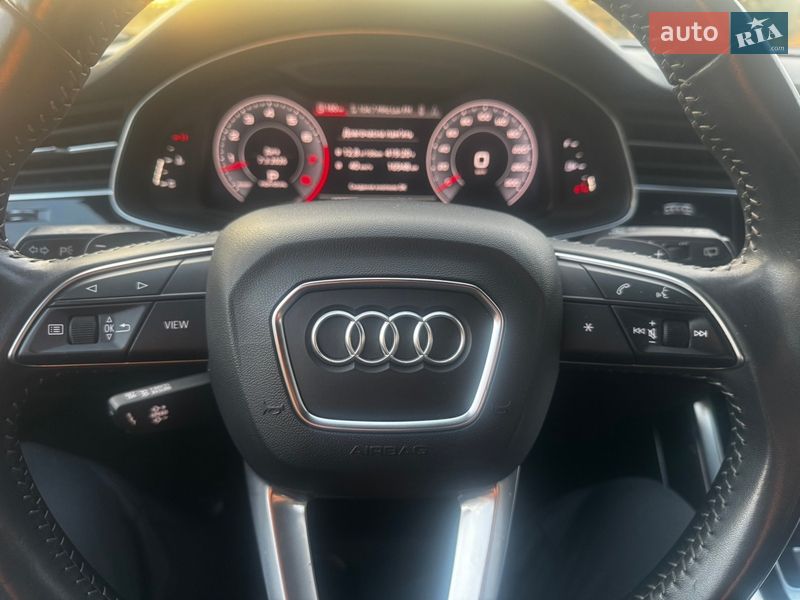 Внедорожник / Кроссовер Audi Q8 2018 в Львове