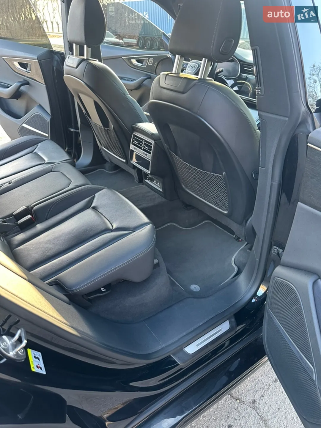2018 Audi Q8 - мініатюра 14