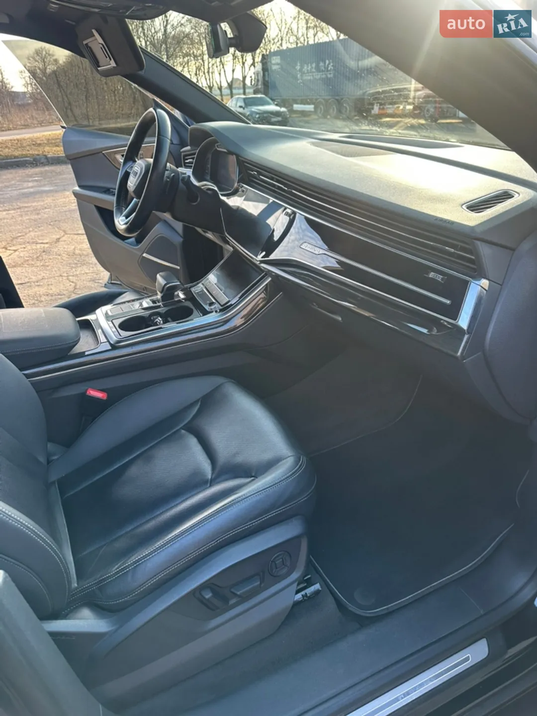 2018 Audi Q8 - мініатюра 15