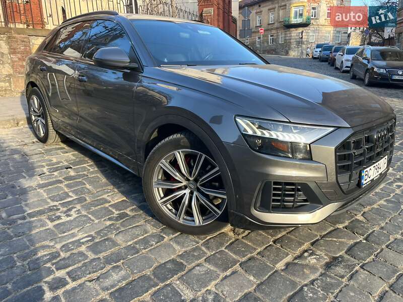 Позашляховик / Кросовер Audi Q8 2018 в Львові