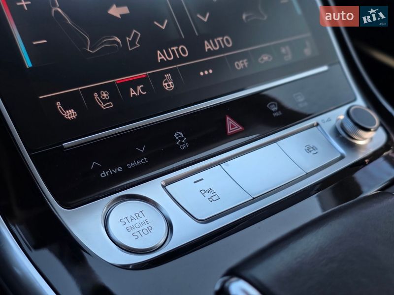 Внедорожник / Кроссовер Audi Q8 2019 в Ровно