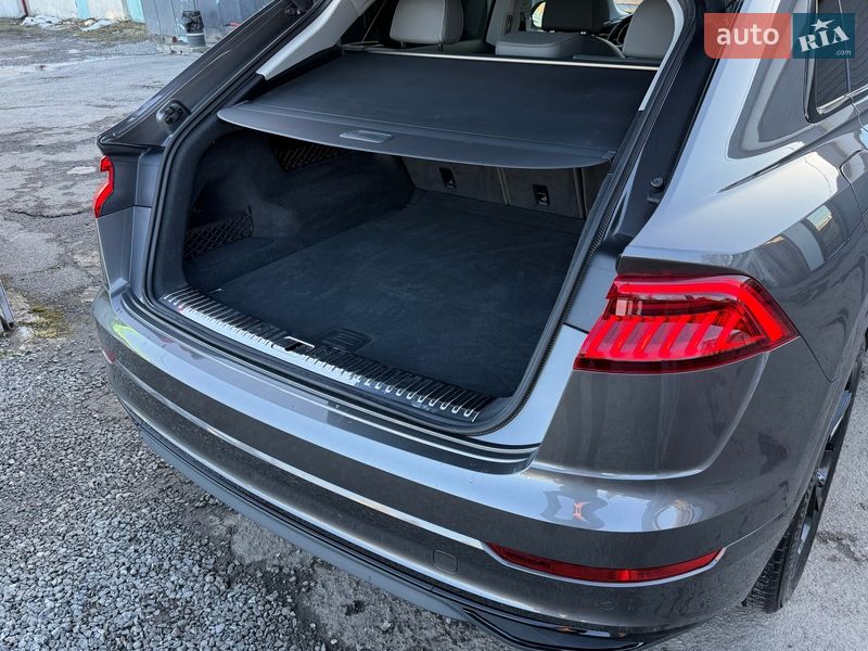 Позашляховик / Кросовер Audi Q8 2018 в Тернополі