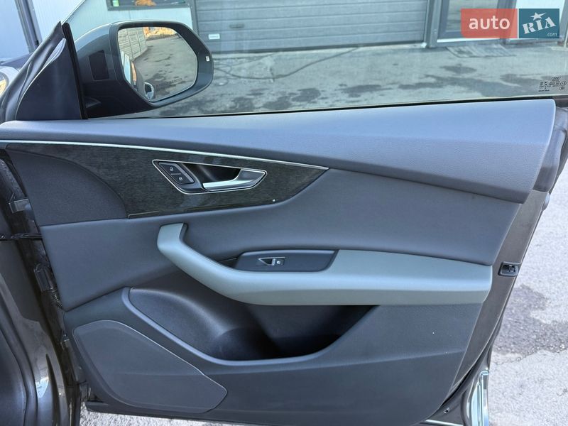 Позашляховик / Кросовер Audi Q8 2018 в Тернополі