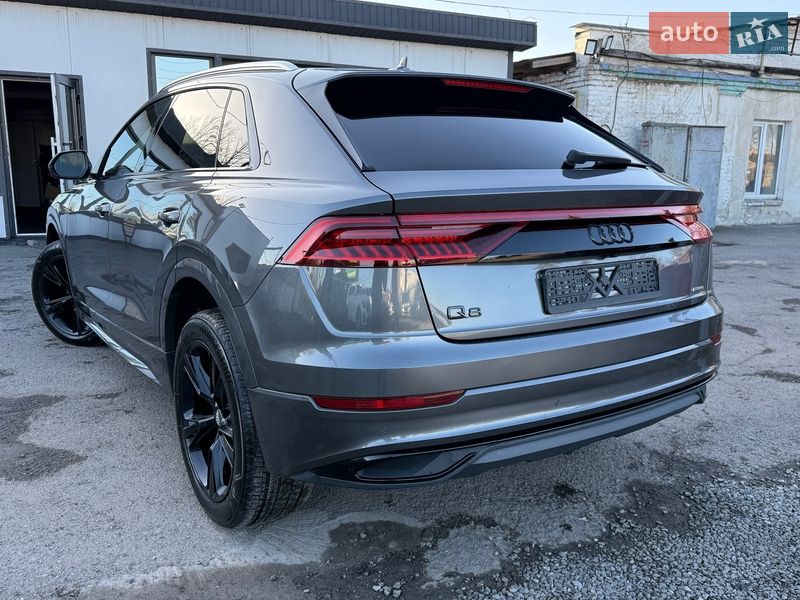Позашляховик / Кросовер Audi Q8 2018 в Тернополі