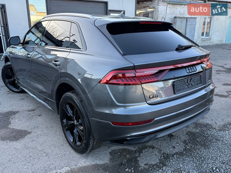 Позашляховик / Кросовер Audi Q8 2018 в Тернополі