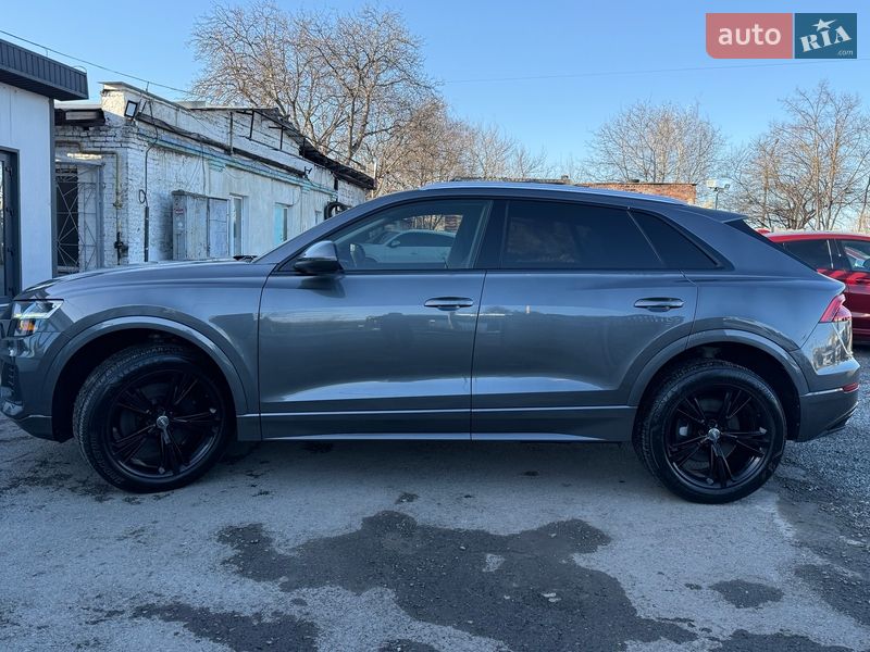 Позашляховик / Кросовер Audi Q8 2018 в Тернополі