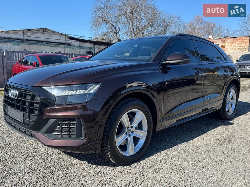 Позашляховик / Кросовер Audi Q8 2019 в Тернополі