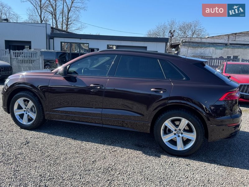 Позашляховик / Кросовер Audi Q8 2019 в Тернополі