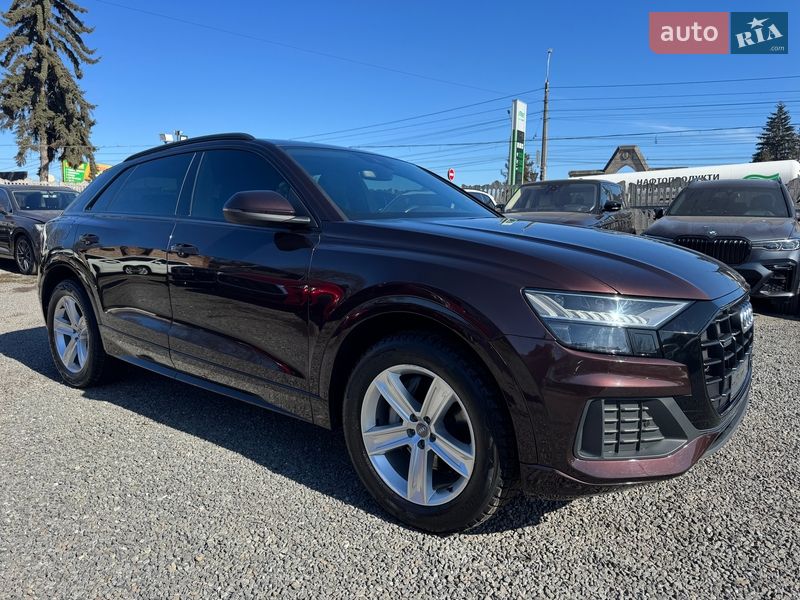 Позашляховик / Кросовер Audi Q8 2019 в Тернополі
