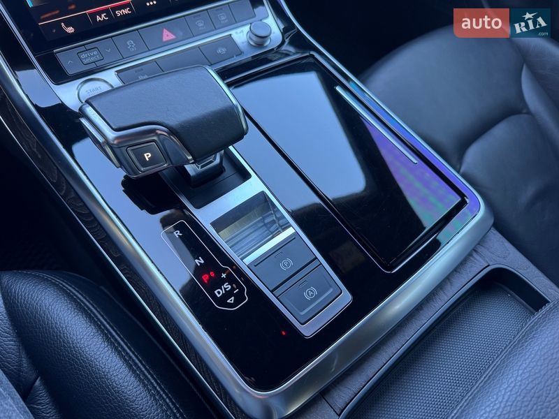 Позашляховик / Кросовер Audi Q8 2019 в Тернополі