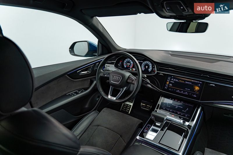 Внедорожник / Кроссовер Audi Q8 2018 в Киеве