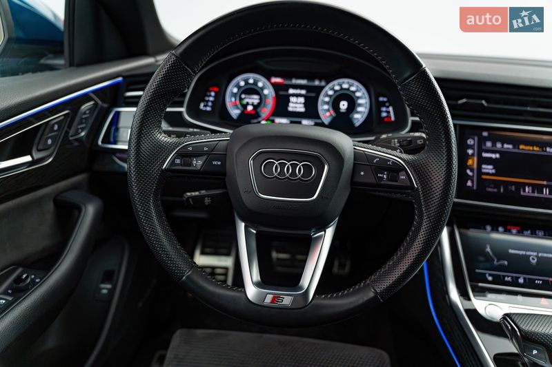 Внедорожник / Кроссовер Audi Q8 2018 в Киеве