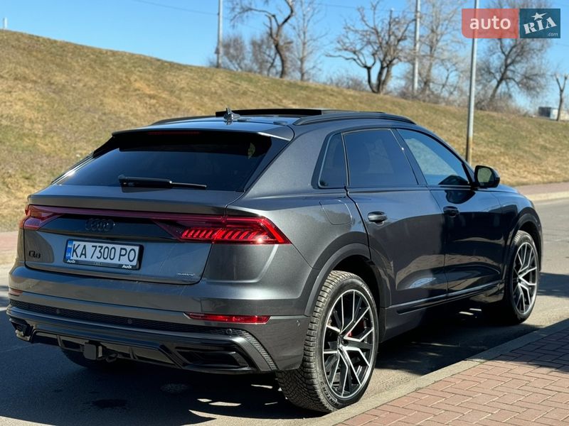 Внедорожник / Кроссовер Audi Q8 2020 в Киеве