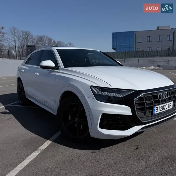 Audi Q8 2023