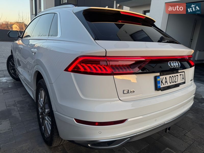 Позашляховик / Кросовер Audi Q8 2018 в Києві