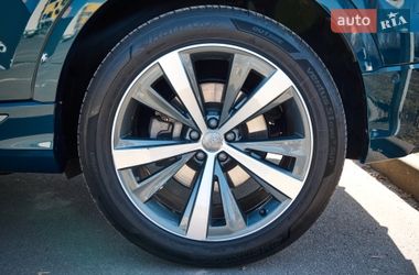Внедорожник / Кроссовер Audi Q8 2019 в Киеве