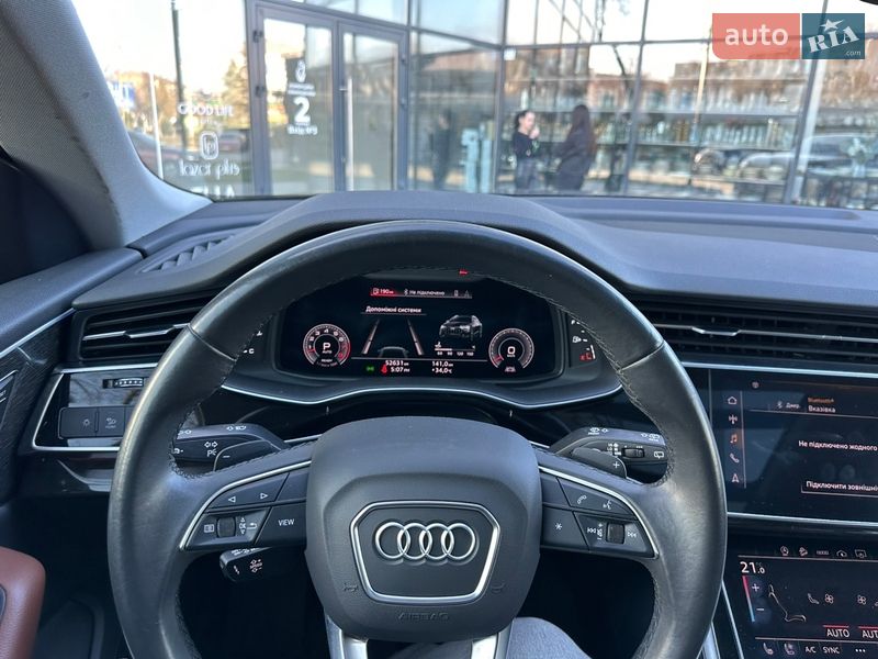 Позашляховик / Кросовер Audi Q8 2020 в Ужгороді