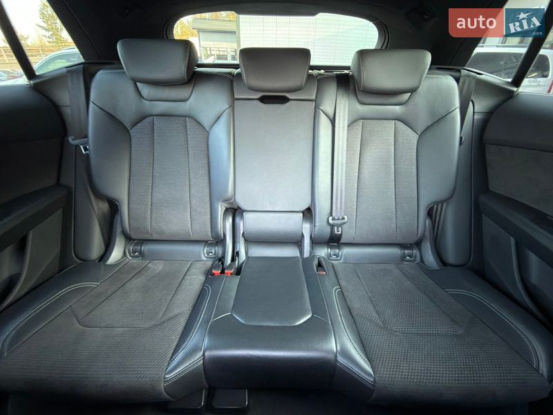Внедорожник / Кроссовер Audi Q8 2021 в Черновцах