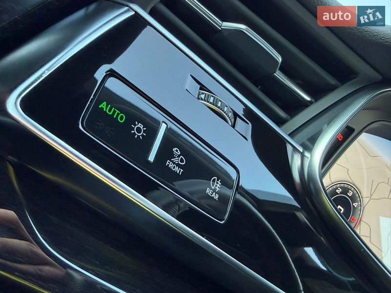 Внедорожник / Кроссовер Audi Q8 2021 в Черновцах