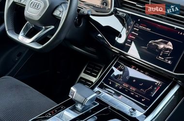 Внедорожник / Кроссовер Audi Q8 2021 в Черновцах