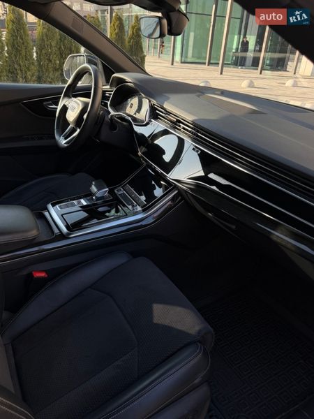 Позашляховик / Кросовер Audi Q8 2020 в Тернополі фото 12 Позашляховик / Кросовер Audi Q8 2020 в Тернополі