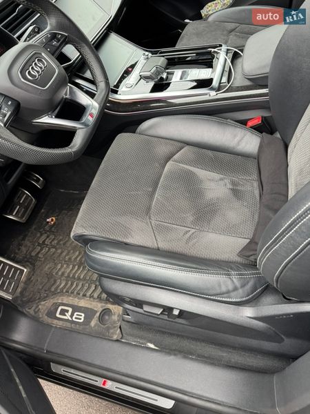 Внедорожник / Кроссовер Audi Q8 2020 в Киеве