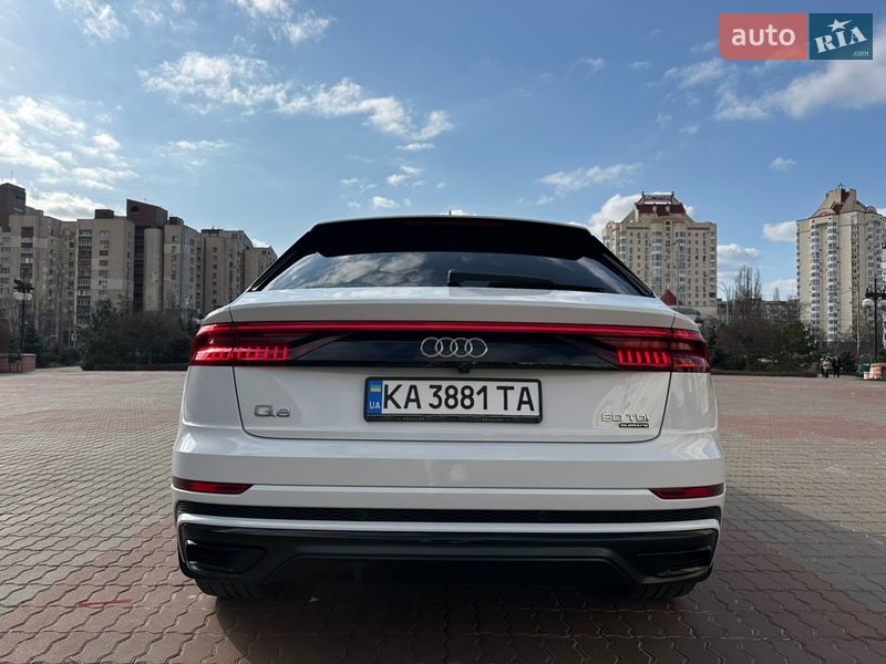 Внедорожник / Кроссовер Audi Q8 2019 в Киеве