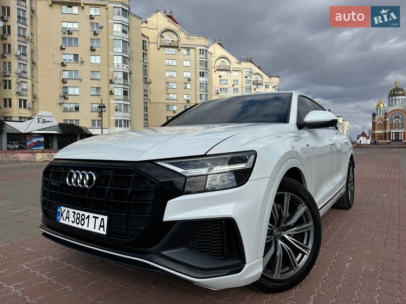 Внедорожник / Кроссовер Audi Q8 2019 в Киеве