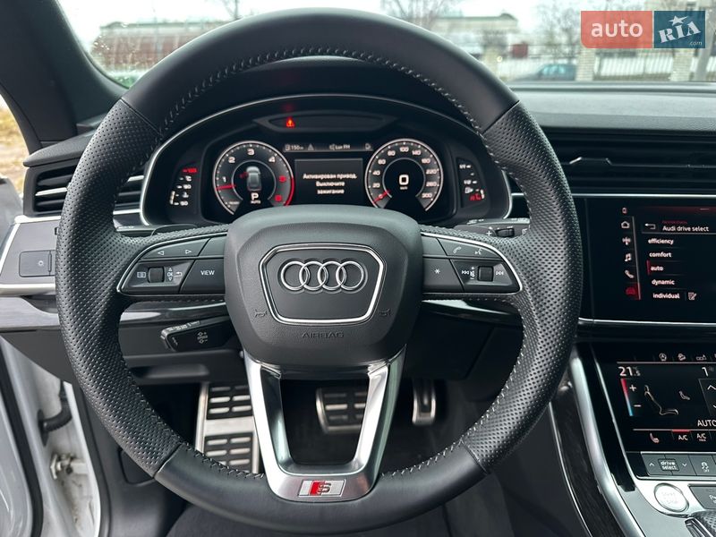 Внедорожник / Кроссовер Audi Q8 2019 в Киеве
