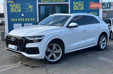 Внедорожник / Кроссовер Audi Q8 2021 в Киеве