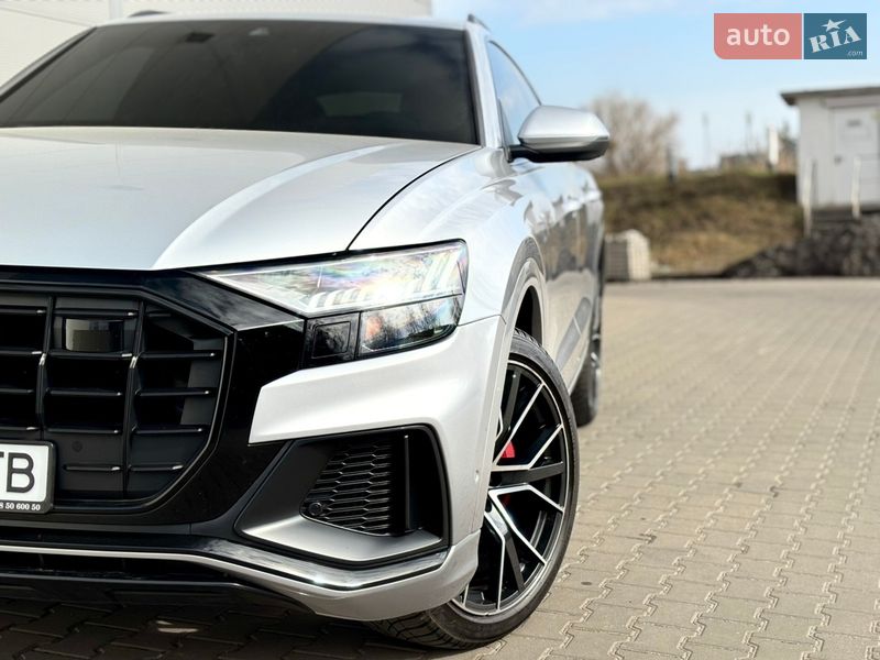 Внедорожник / Кроссовер Audi Q8 2020 в Киеве