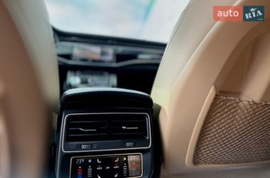 Внедорожник / Кроссовер Audi Q8 2020 в Киеве