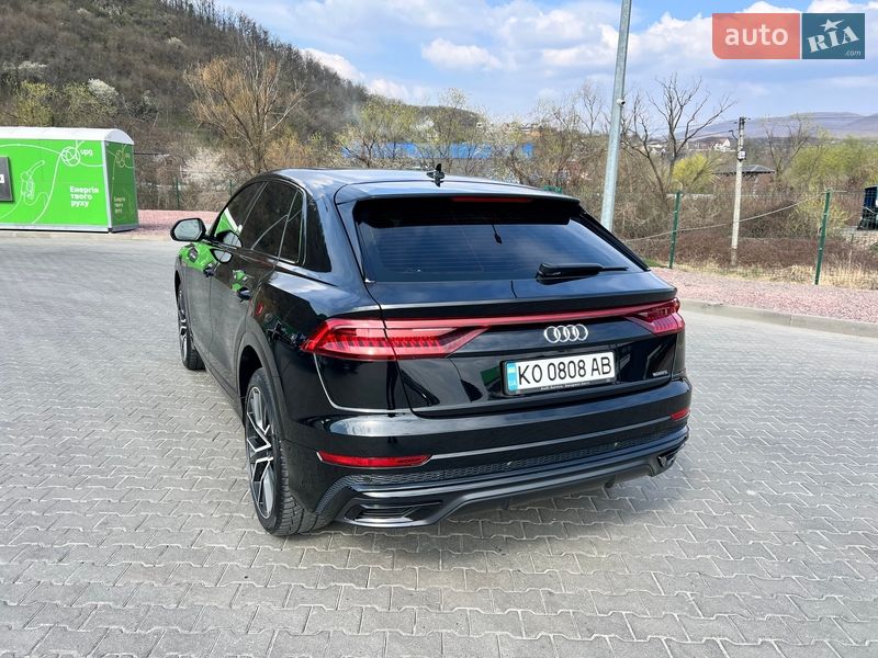 Позашляховик / Кросовер Audi Q8 2020 в Мукачевому