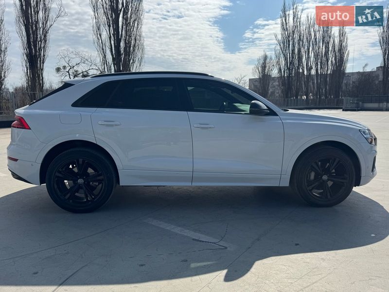 Внедорожник / Кроссовер Audi Q8 2018 в Киеве фото 6 Внедорожник / Кроссовер Audi Q8 2018 в Киеве