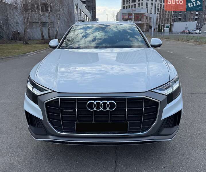 Внедорожник / Кроссовер Audi Q8 2018 в Киеве