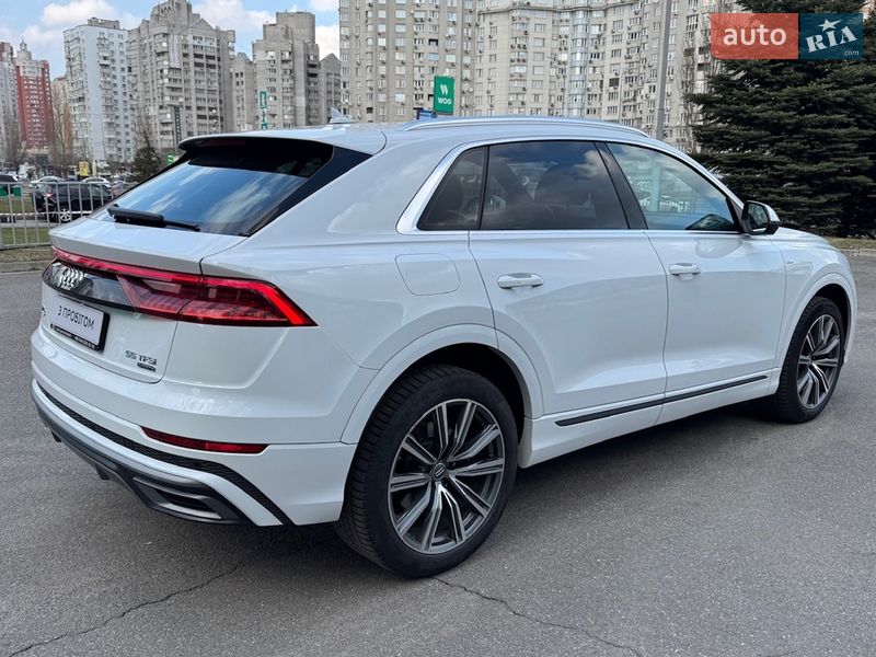 Внедорожник / Кроссовер Audi Q8 2018 в Киеве