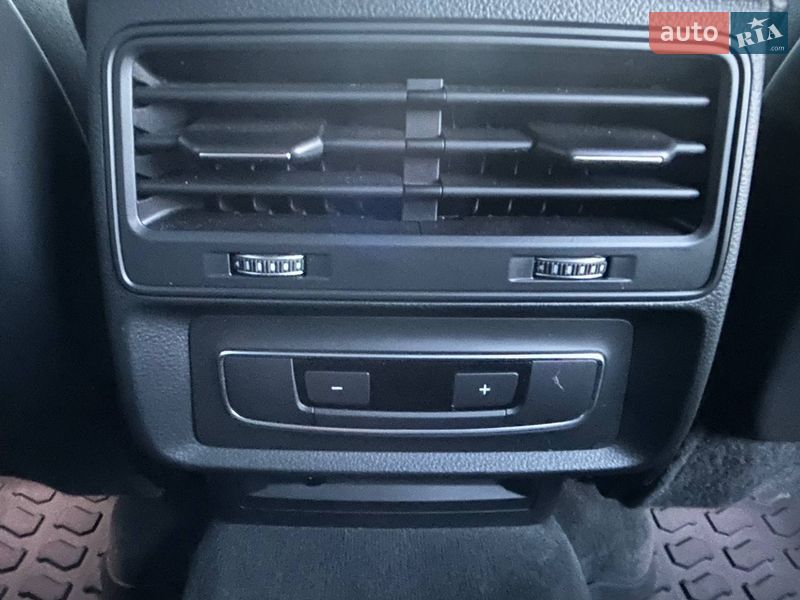 Позашляховик / Кросовер Audi Q8 2018 в Одесі фото 34 Позашляховик / Кросовер Audi Q8 2018 в Одесі