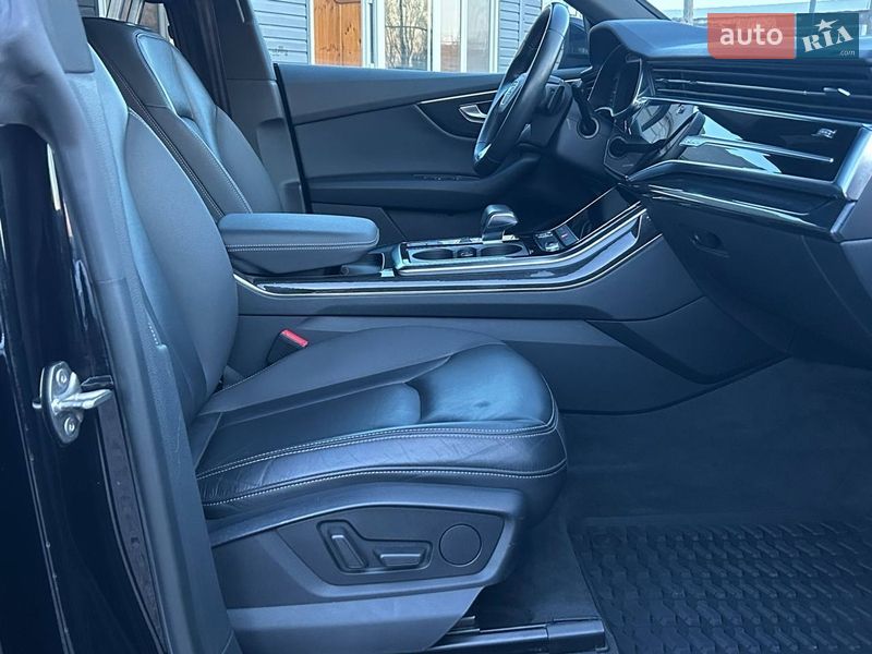 Позашляховик / Кросовер Audi Q8 2018 в Одесі фото 36 Позашляховик / Кросовер Audi Q8 2018 в Одесі