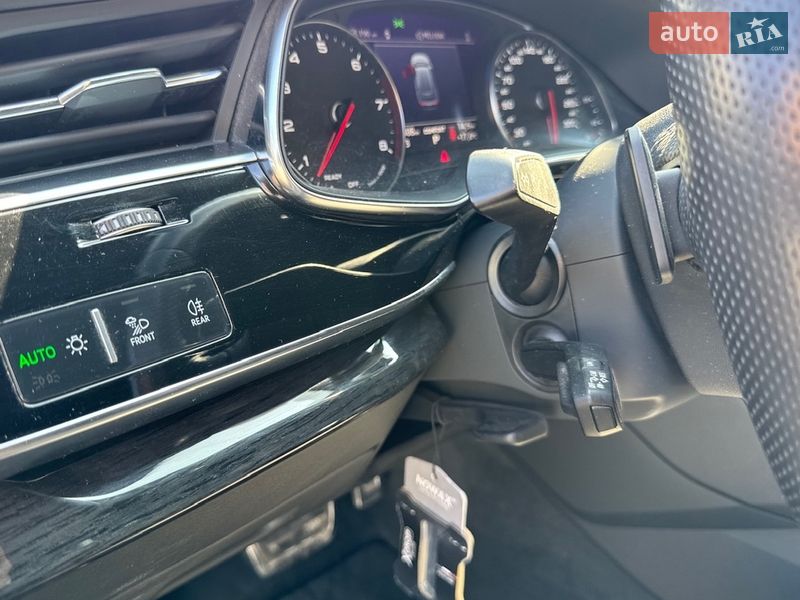 Внедорожник / Кроссовер Audi Q8 2019 в Киеве