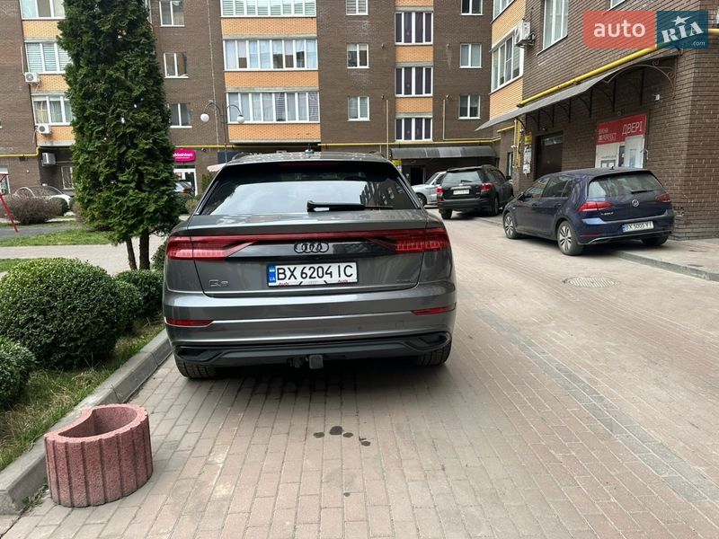 Внедорожник / Кроссовер Audi Q8 2018 в Хмельницком