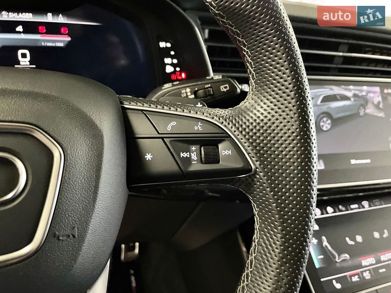 Внедорожник / Кроссовер Audi Q8 2023 в Львове