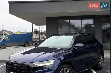 Позашляховик / Кросовер Audi Q8 2019 в Виноградові